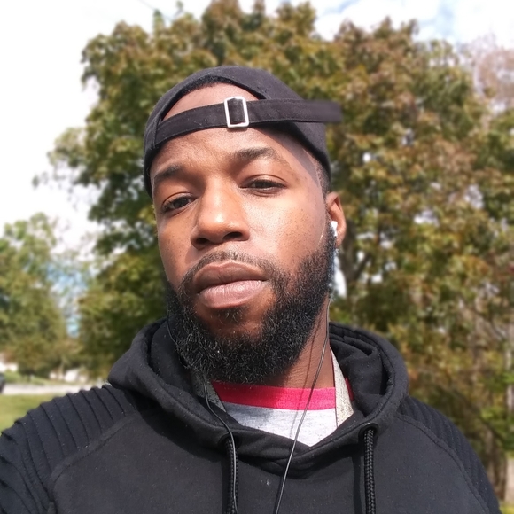 Meet your Posher, Juan - Picture 3 of 3